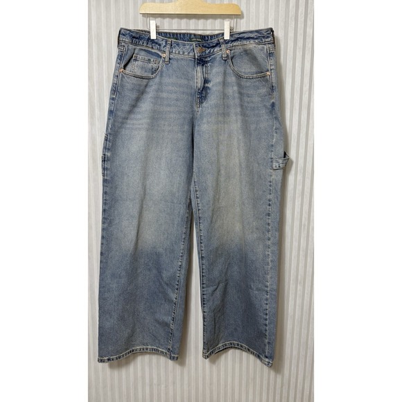wild fable Denim - NWT Wild Fable Low-Rise Baggy Jeans Size 14 Rigid Denim Light Wash Cargo Pockets
